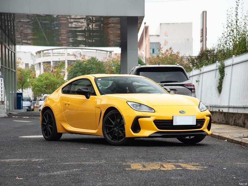 ˹��³BRZ 2026�� 2.4L �ֶ���EyeSight STI Sport