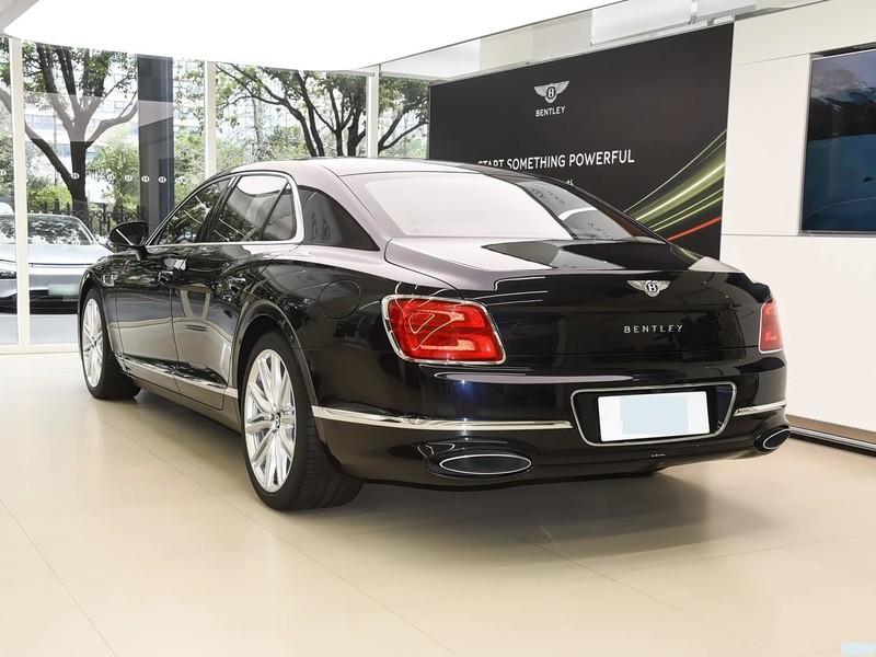 ���� �ɳ۲��춯 2026�� 4.0T V8 ��׼��