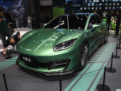 方程豹 方程S 2026款 730KM云辇C后驱版
