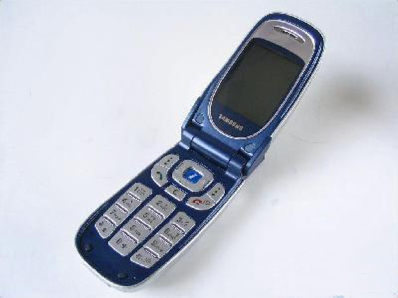 三星sgh-d108与中兴gd180哪个好