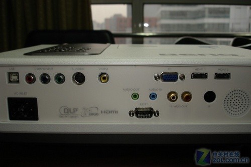 周末限时促 1080p投影明基W1000降400