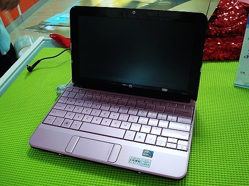 【高清图】 女人装备 惠普mini 110粉色本欲破三千图1