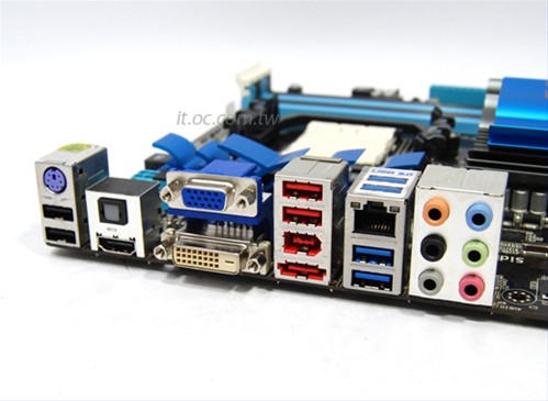 支持一键开核 华硕众880g主板整装待发 (5/5)