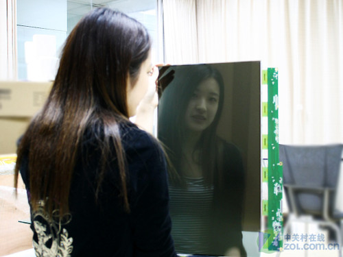 美女萌萌手把手教 24英寸LED深度拆解