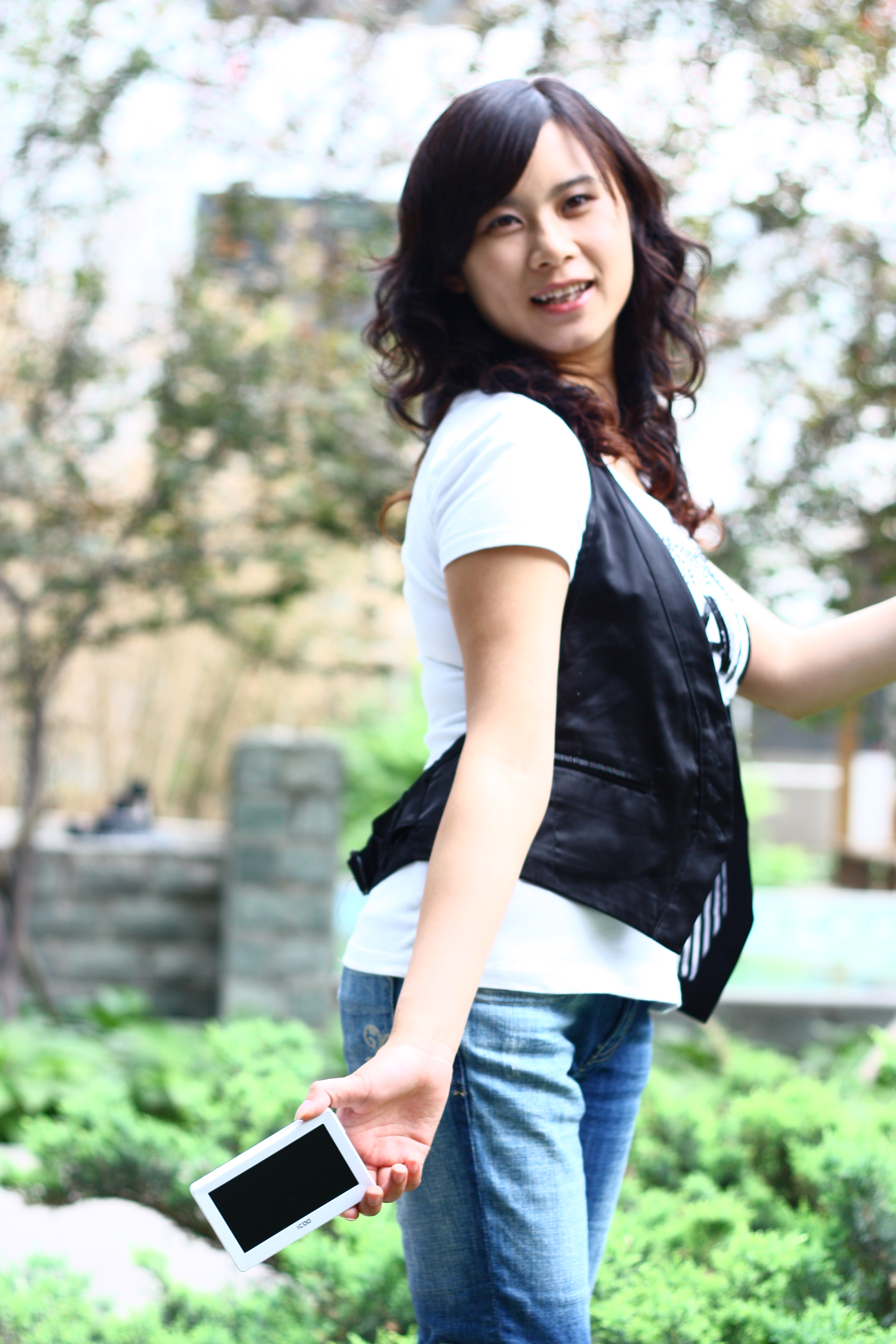 高考女生与icoo超高清e300p的夏日幽会 (3/6)