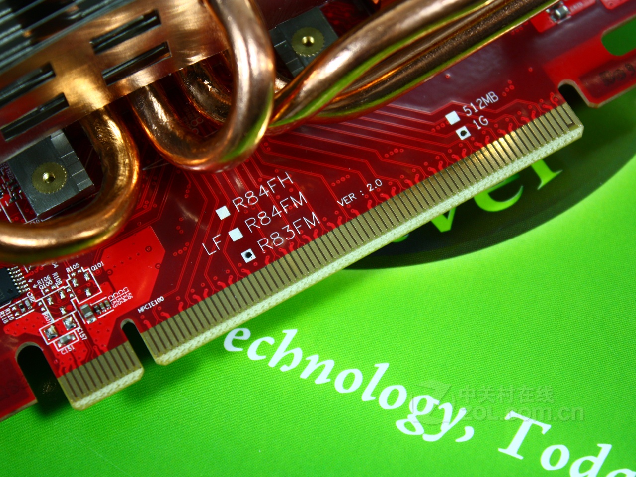 迪兰恒进hd5670绿色版1g