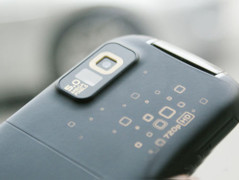 翻盖触控成熟稳重 摩托罗拉XT806好入手