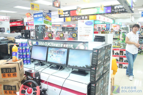 黄金周末去哪逛 到卖场畅游三屏宽域