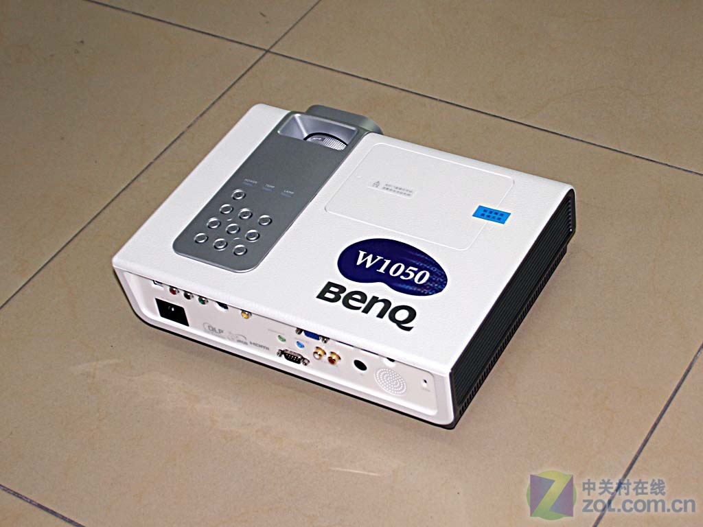 对比度升级 1080p投影明基w1050开售 (1/6)