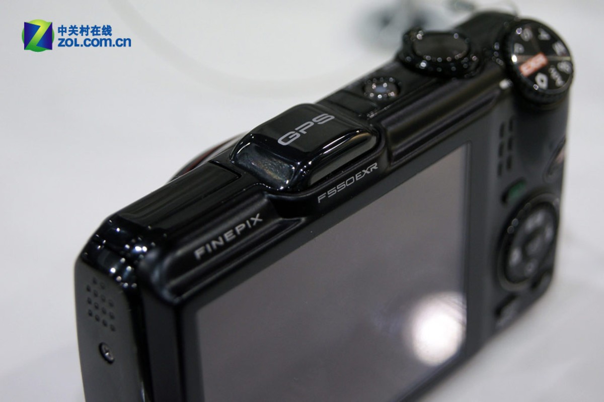 【高清图】 ces2011:24mm广角15倍光变 拍富士f500图5