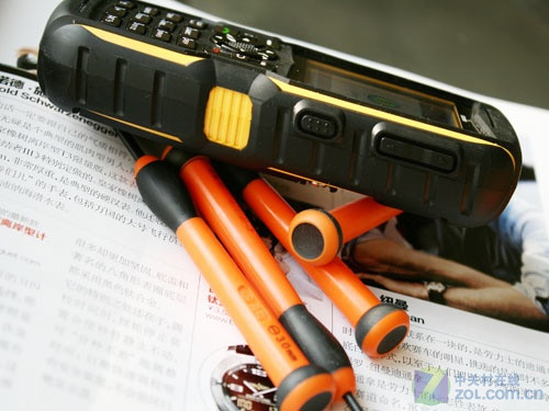 IP68顶级三防机 Sonim XP1300真机图赏