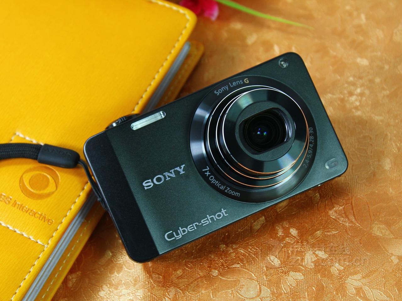 【宏达数码】◆索尼 dsc-wx10 双节回馈价1800元 行货联保二年!