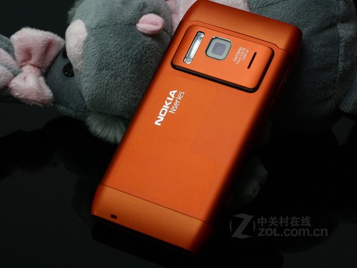 上代经典旗舰 诺基亚n8现在仅售1680元_诺基亚 n8_深圳手机行情