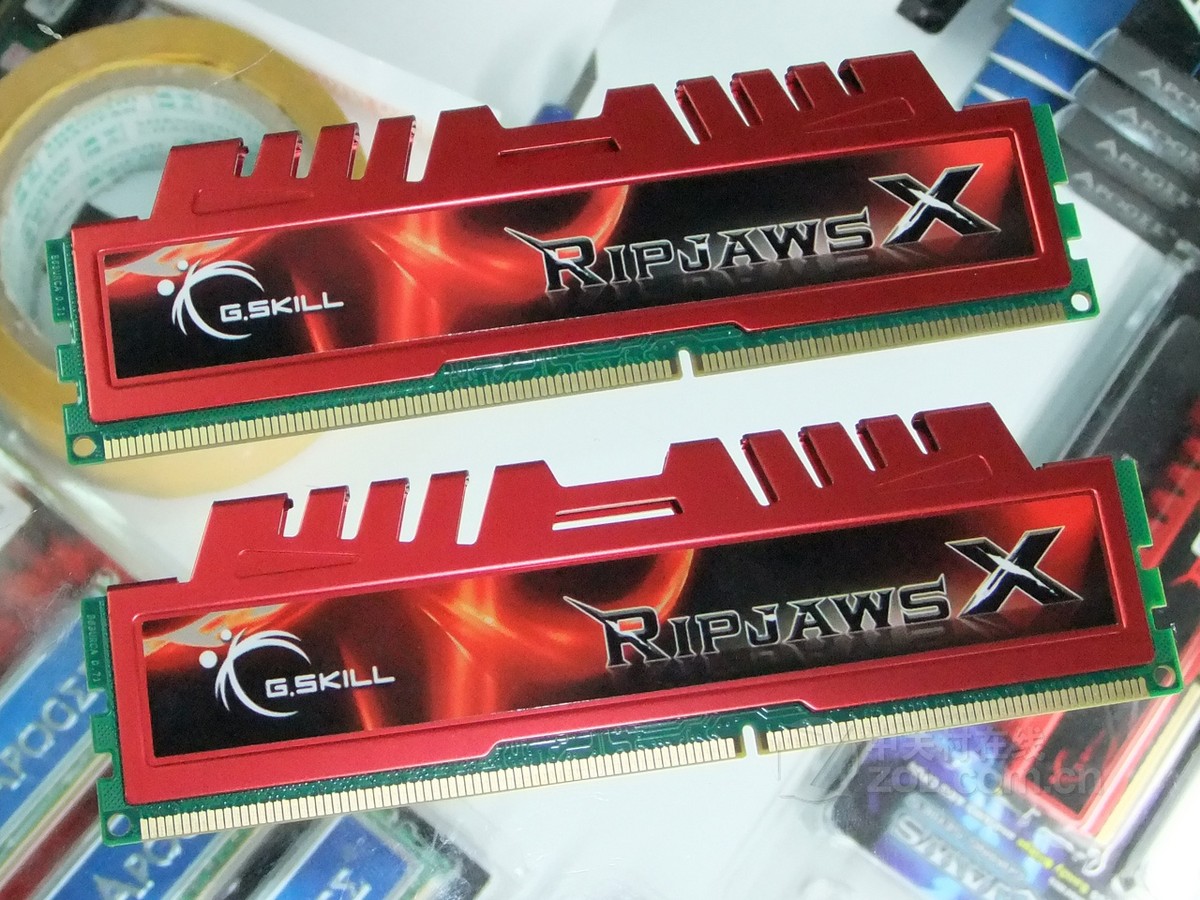 【高清图】 芝奇(gskill)4gb ddr3 1600(f3-12800cl9d-4gbxl套装)整体