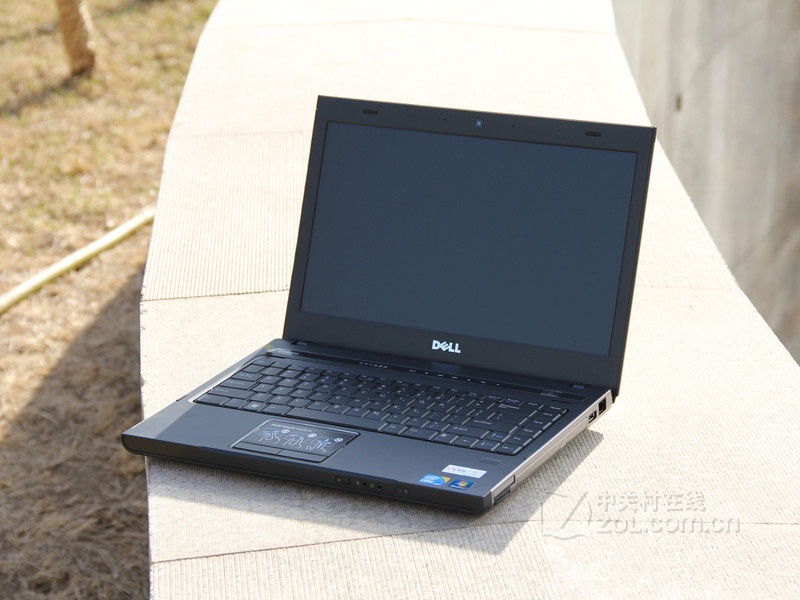 戴尔vostro 成就 3400与戴尔灵越 15 3000系列入门本哪个好