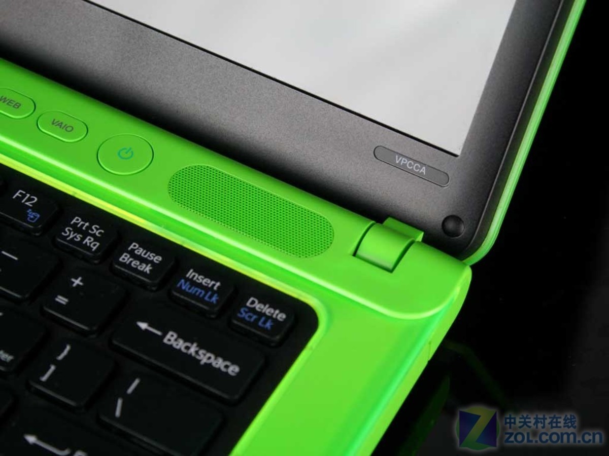 【高清图】 潮人最爱 索尼vaio cb荧光笔记本评测图11