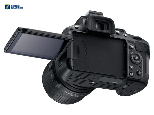 给力铰链式翻转屏尼康d5100外观图赏