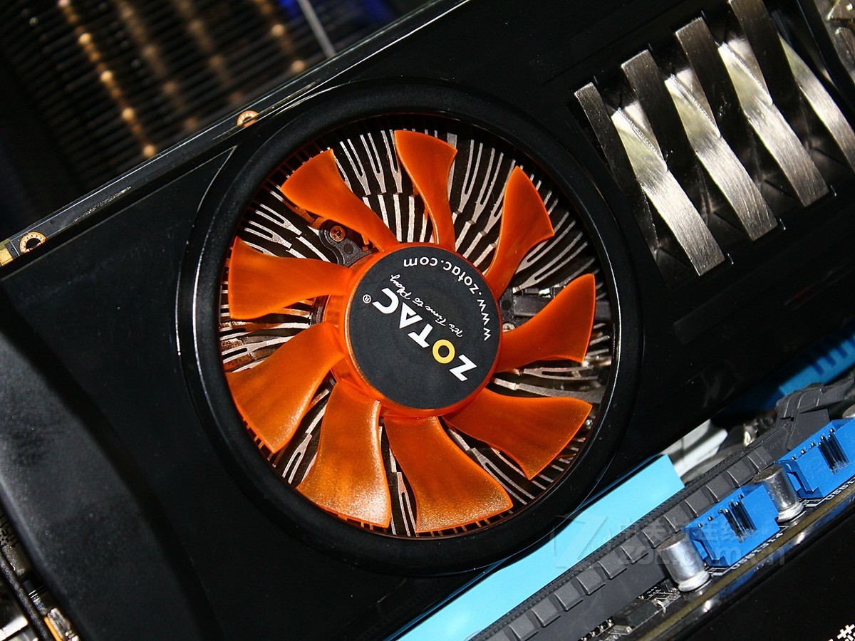 【高清图】 索泰(zotac)gtx550ti-1gd5 毁灭者 ha效果图 图91