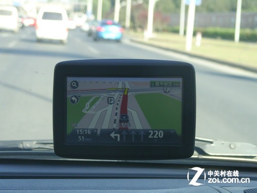 导航功能也能玩 TomTomVia100上路实测