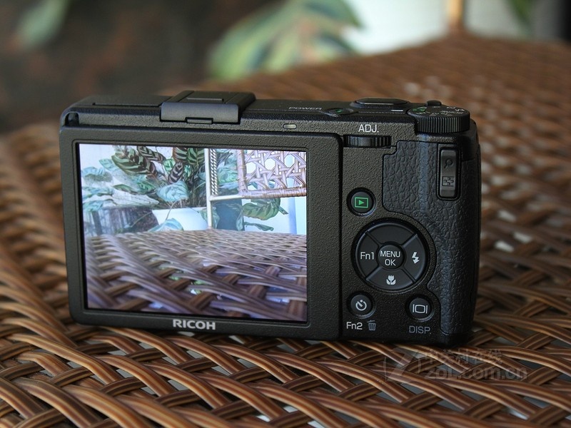 理光grd4黑色 外观图