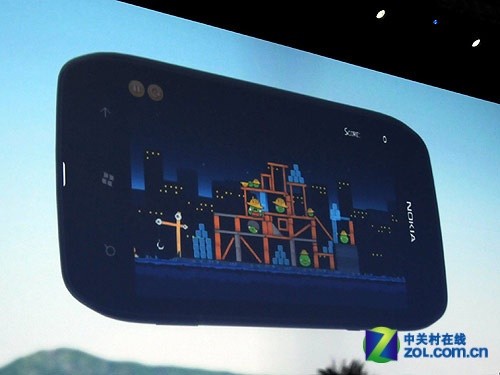 1.4GHz主频靓丽WP7 诺基亚Lumia 710发布