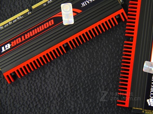 内存海盗船 8GB DDR3 2133套装(CMT8GX3M2A2133C9)细节特写