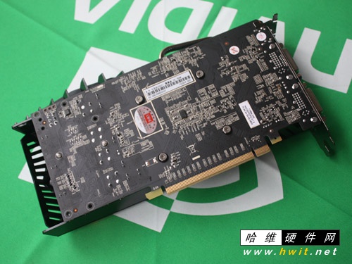 七彩虹gtx550ti 雷暴鲨 d5 768m