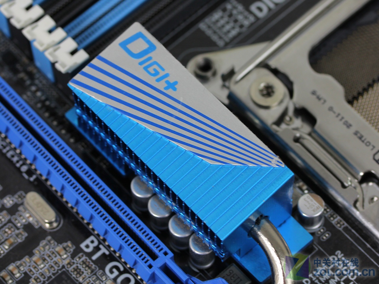 专业奢华体验 华硕p9x79 pro主板图赏