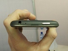 ˫���˱����� HTC One S�ѽ���2750Ԫ 