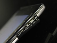 摩托罗拉 XT910 黑色 细节图