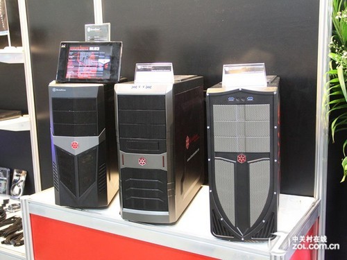 乌鸦4亮相 直击银欣2012台北电脑展台