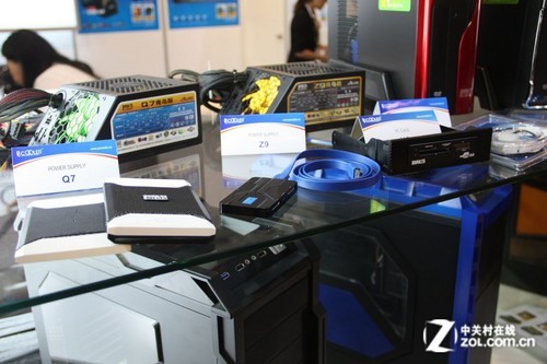 ����USB3.0 ��Ƶ��̨��չ2012��Ʒ�ع� 
