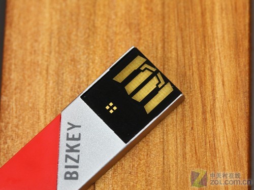 时尚几何设计 BIZKEY K8优盘读图评测