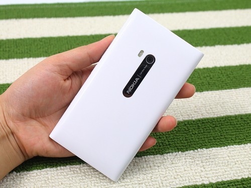 旗舰wp7之选 诺基亚lumia900好礼促销