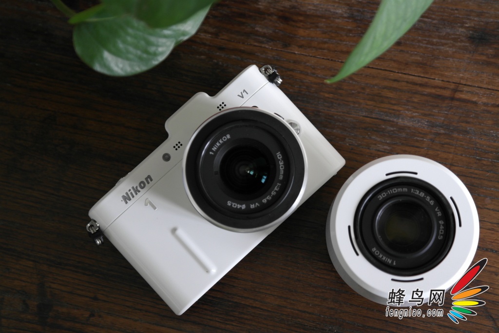 【高清图】 高端时尚微单相机 尼康v1微单相机试用图6
