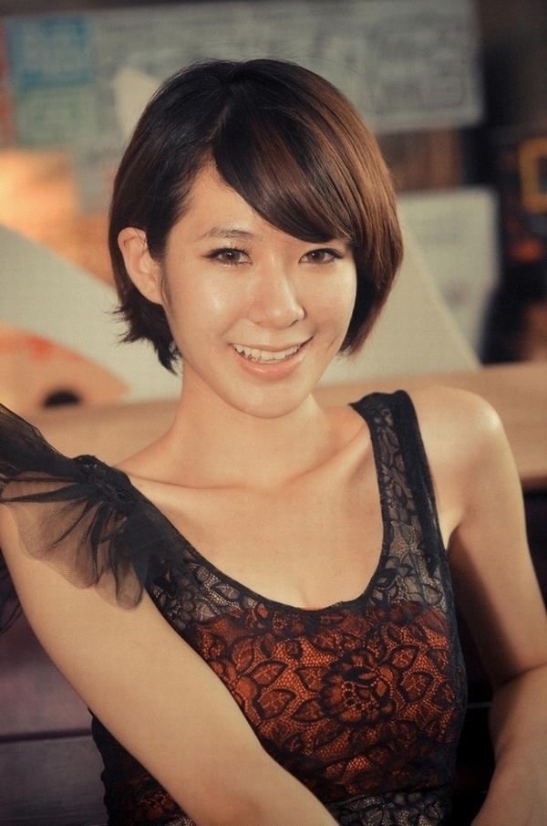 cj最美笑容 伏魔者展台施艳文引宅男惊叫