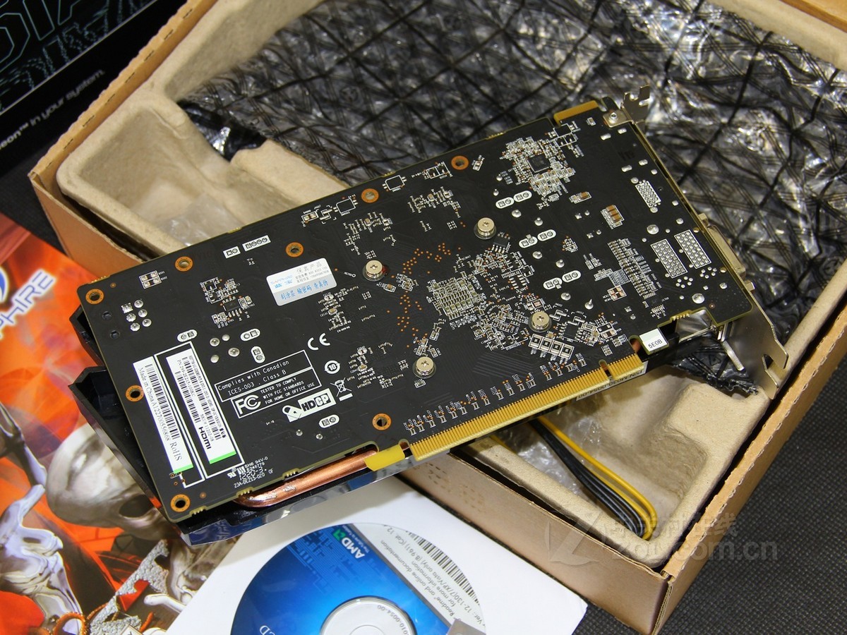 【高清图】 蓝宝石(sapphire)hd7750 1g gddr5 黑钻版 oc实拍图 图85
