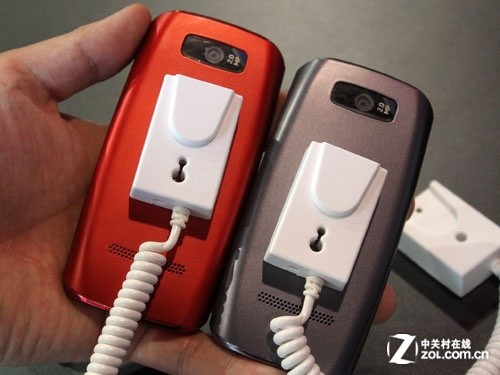 ��ΪWP8����� ŵ����808/Ashaϵ��չ�� 