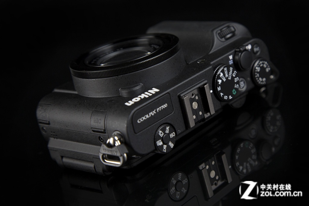 尼康p7700